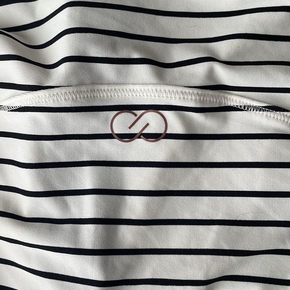 Cute and comfortable! Calia Striped Rashguard with top zipper and ruched sides. - Picture 7 of 12